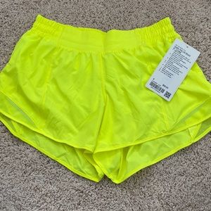 Lululemon Hotty Hot Short 4”